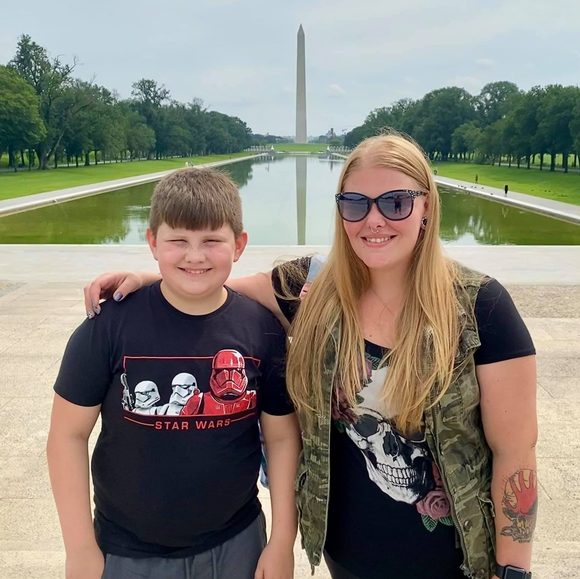 Meet your Posher, Jenn - Picture 1 of 1